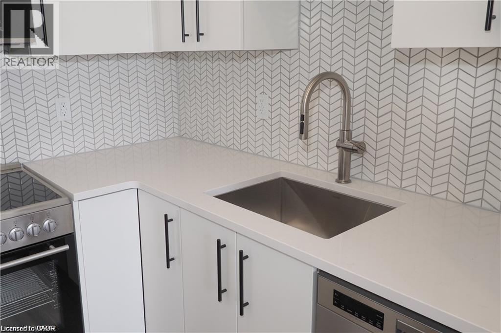 15 Wellington Street S Unit# 1110, Kitchener, Ontario  N2G 0E3 - Photo 13 - 40812929