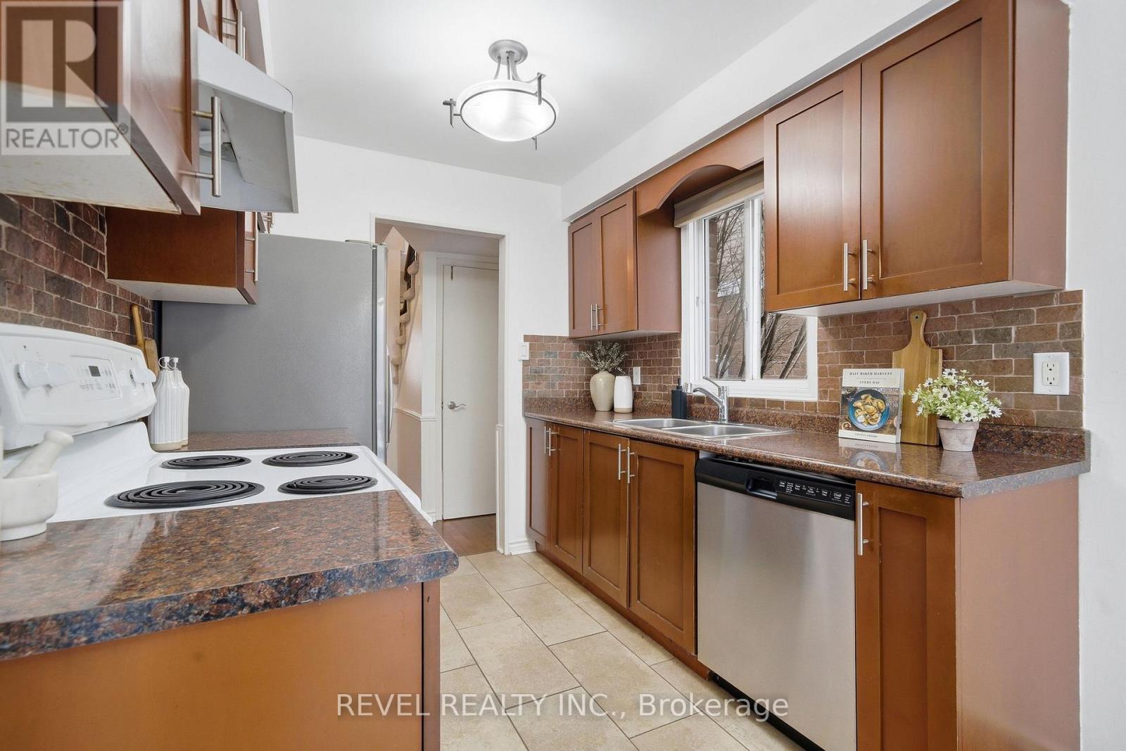 13 Rollo Drive, Ajax, Ontario  L1S 7E7 - Photo 17 - E12895064