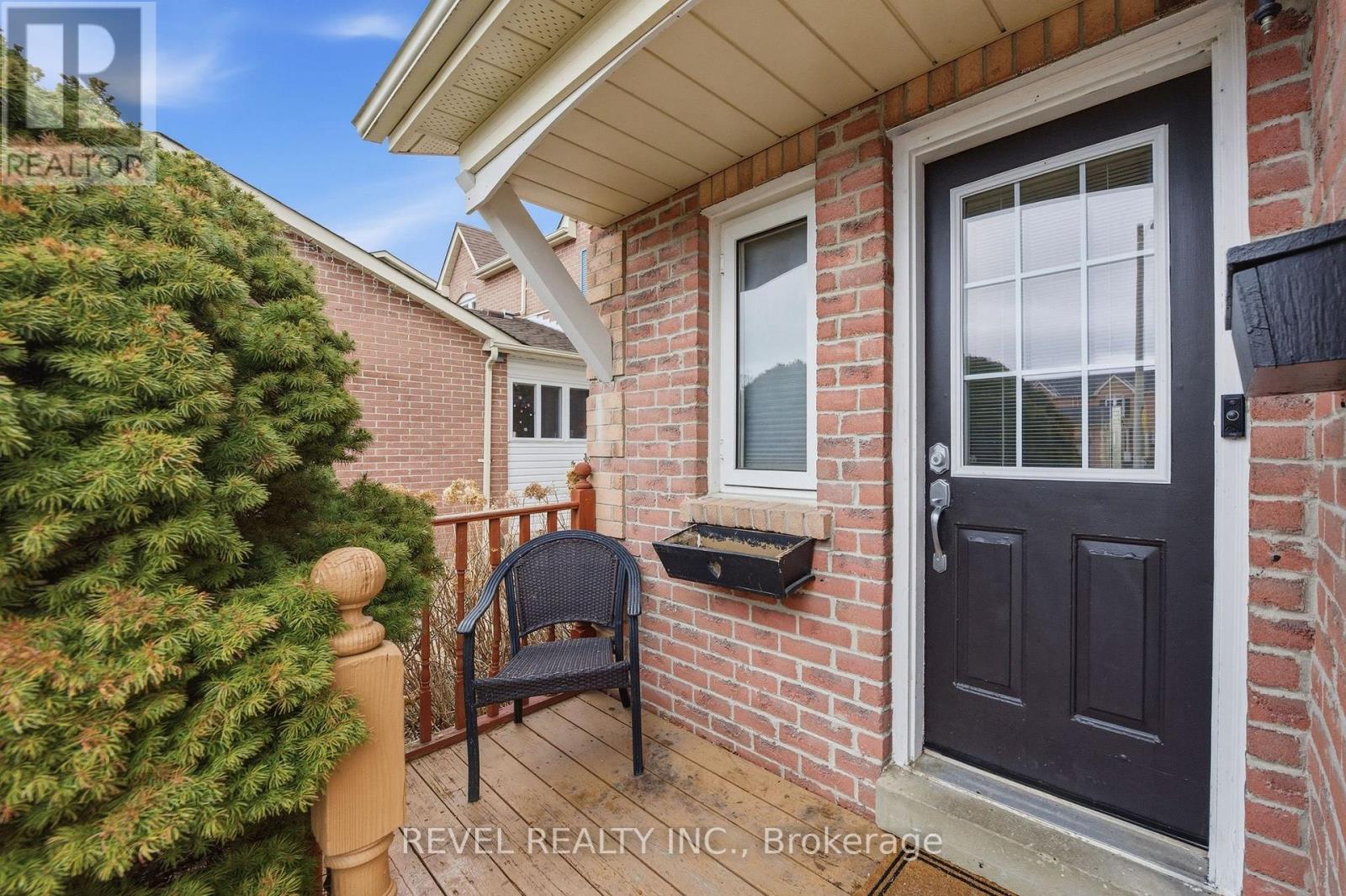 13 Rollo Drive, Ajax, Ontario  L1S 7E7 - Photo 5 - E12895064