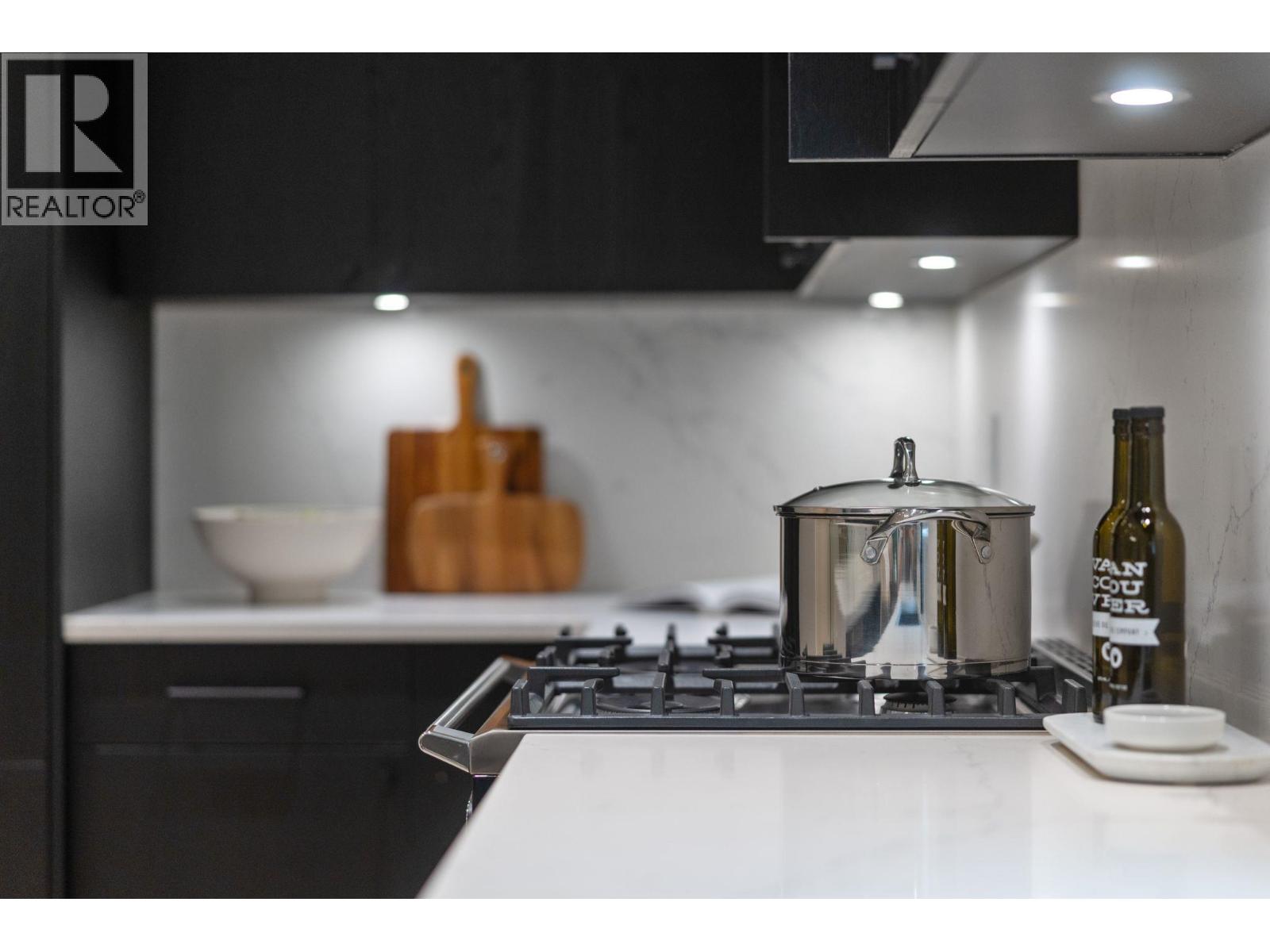 2 2539 Grant Street, Vancouver, British Columbia  V5K 3G6 - Photo 16 - R3101007