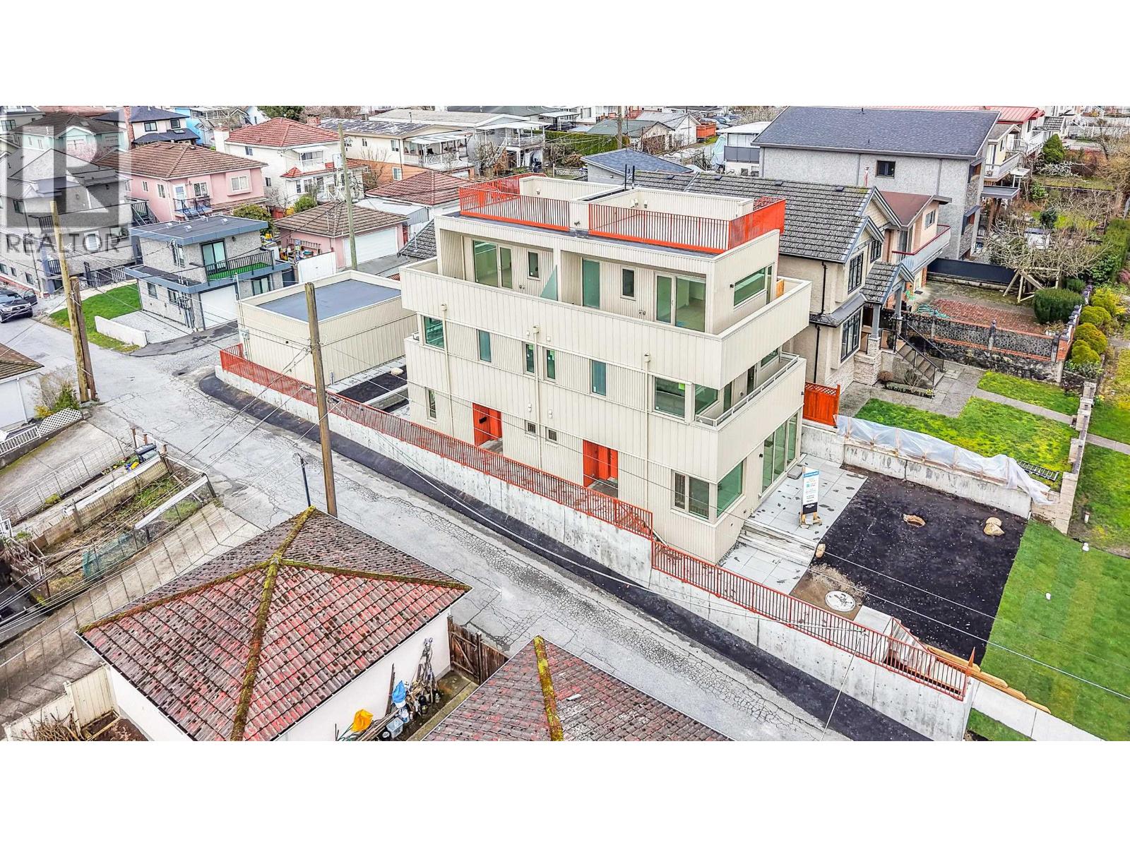 2 2915 E 5th Avenue, Vancouver, British Columbia  V5M 1N6 - Photo 38 - R3101017