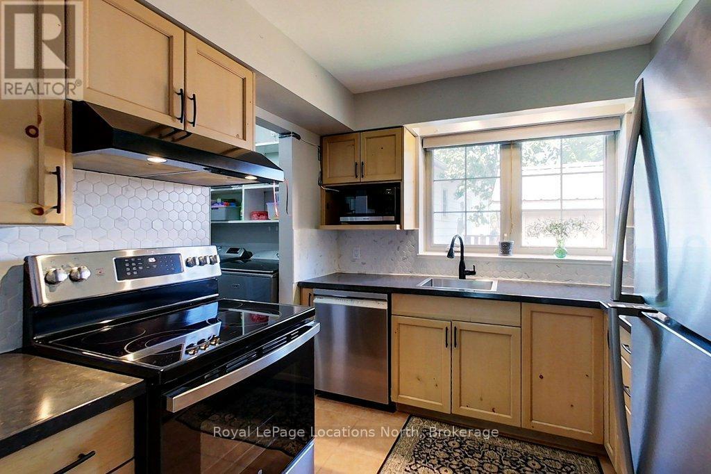 115 Robinson Street, Collingwood, Ontario  L9Y 3M2 - Photo 12 - S12895016