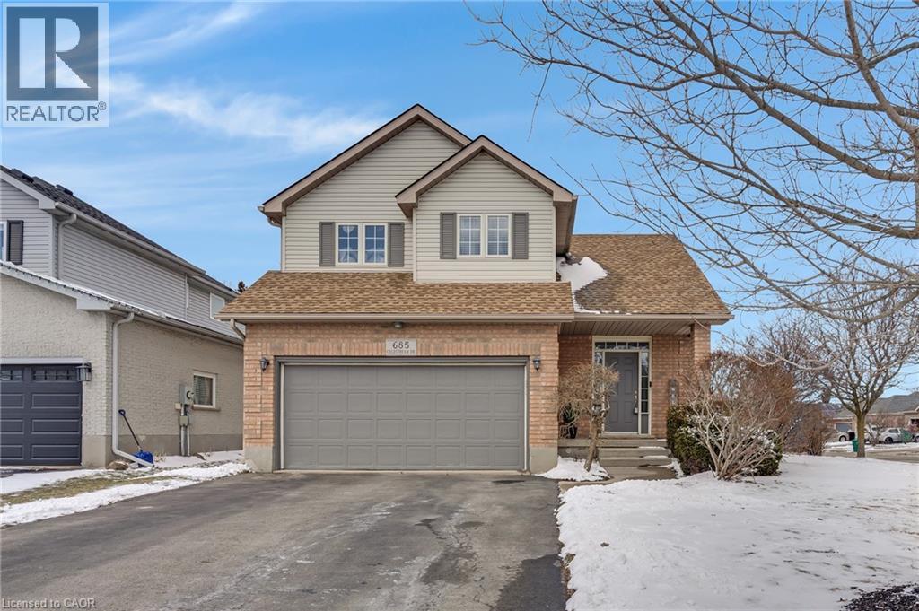 685 Coldstream Drive, Waterloo, Ontario  N2V 2J1 - Photo 2 - 40806205