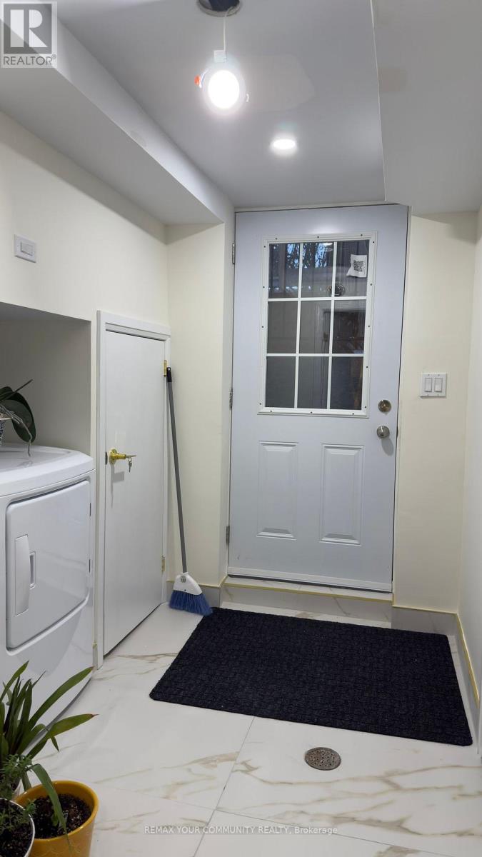 Basement - 15 Springhead Gardens, Richmond Hill (North Richvale), Ontario  L4C 5B8 - Photo 16 - N12894974