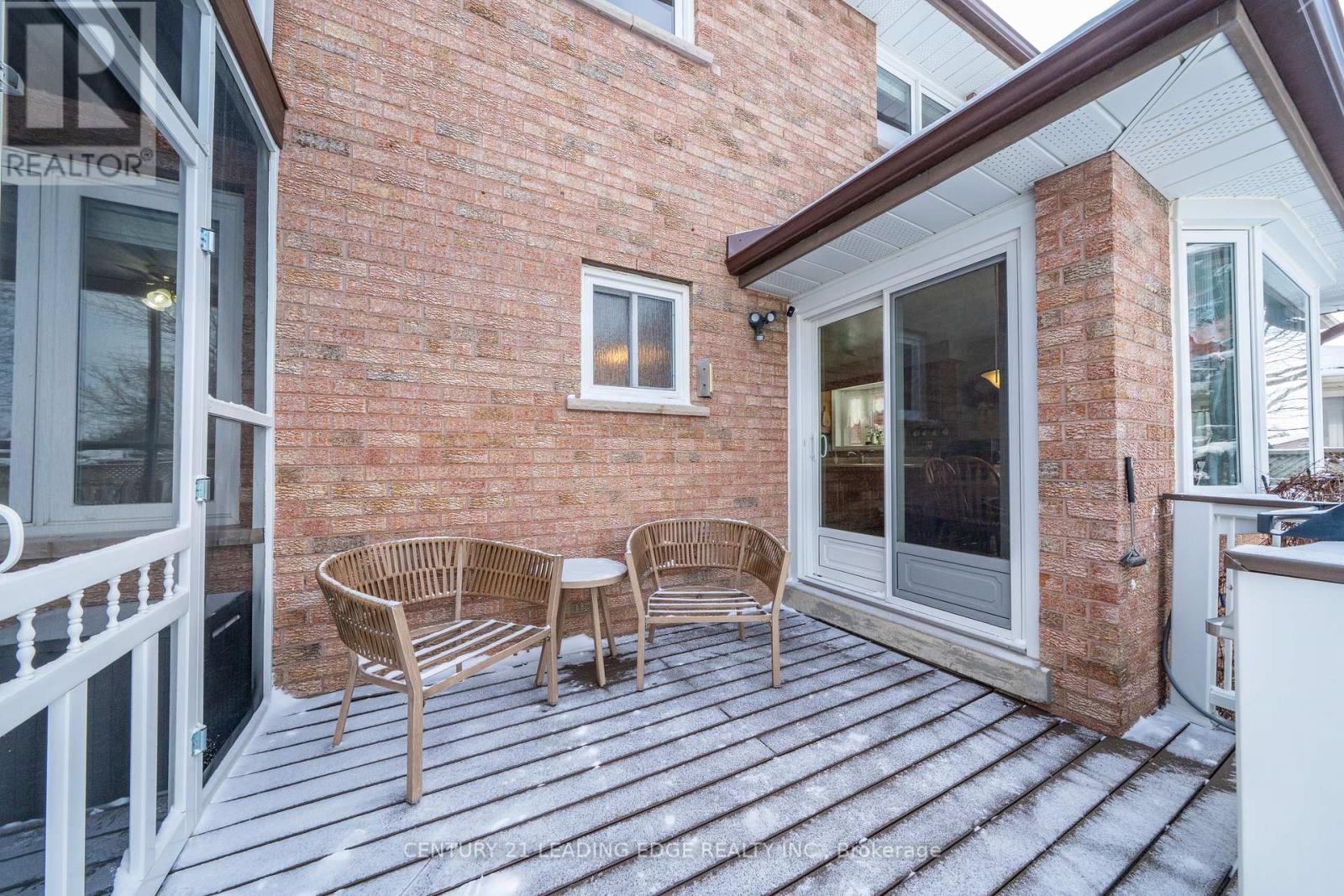 283 Debborah Place, Whitchurch-Stouffville, Ontario  L4A 5C5 - Photo 42 - N12895008