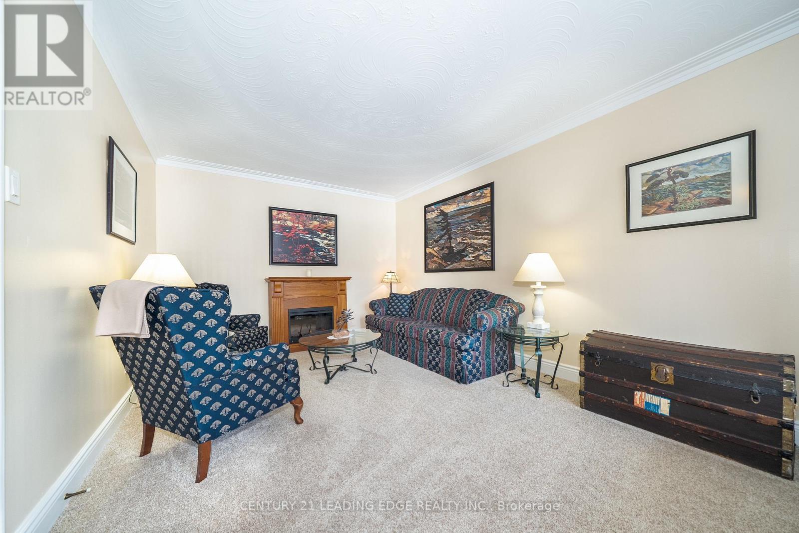 283 Debborah Place, Whitchurch-Stouffville, Ontario  L4A 5C5 - Photo 5 - N12895008