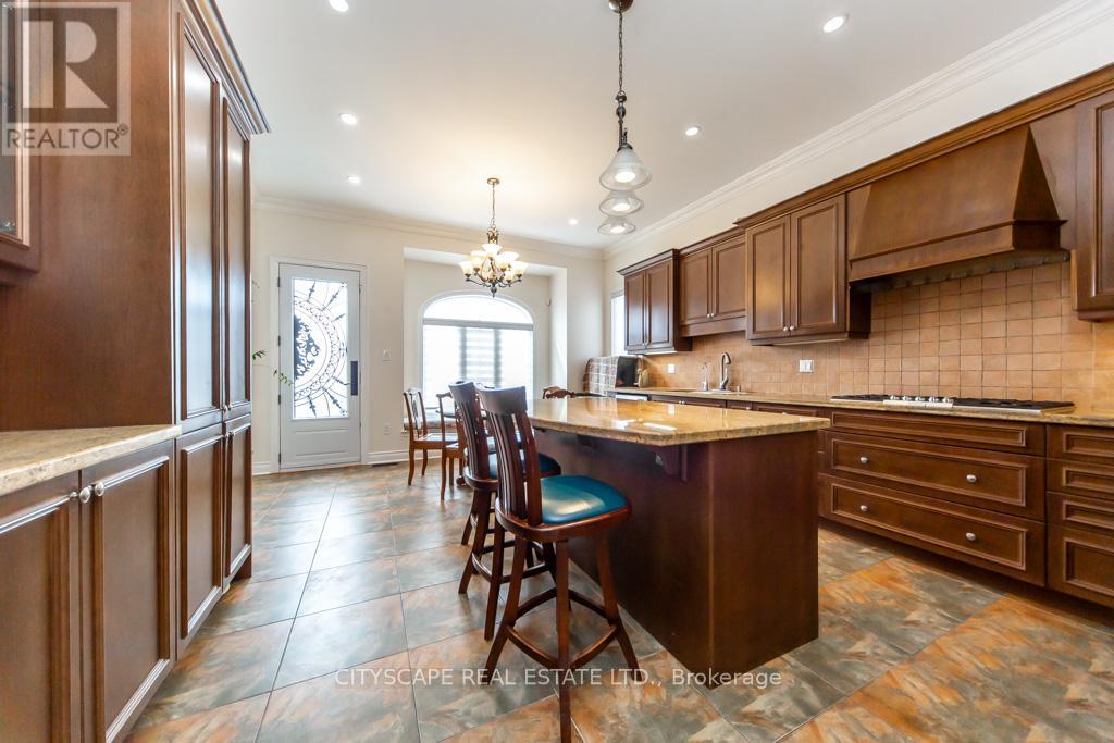 136 Manley Avenue, Whitchurch-Stouffville, Ontario  L4A 0C5 - Photo 14 - N12895018