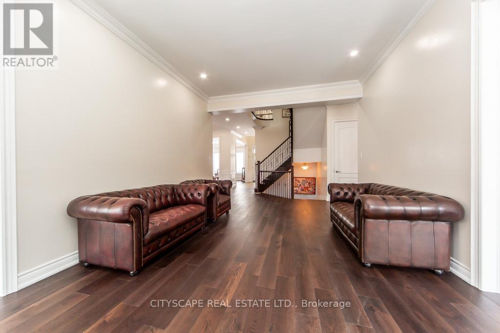 136 Manley Avenue, Whitchurch-Stouffville, Ontario  L4A 0C5 - Photo 18 - N12895018