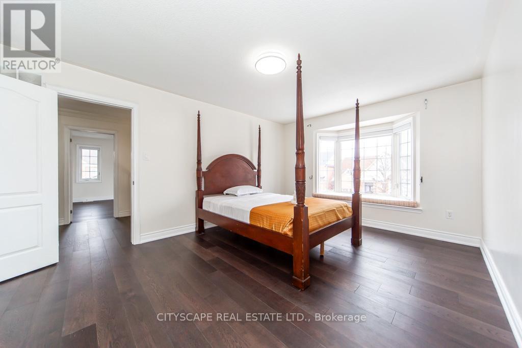 136 Manley Avenue, Whitchurch-Stouffville, Ontario  L4A 0C5 - Photo 34 - N12895018