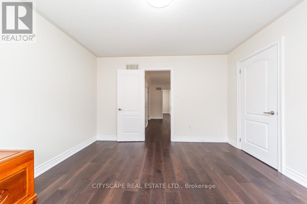 136 Manley Avenue, Whitchurch-Stouffville, Ontario  L4A 0C5 - Photo 39 - N12895018