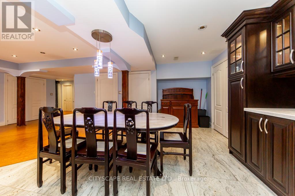 136 Manley Avenue, Whitchurch-Stouffville, Ontario  L4A 0C5 - Photo 44 - N12895018