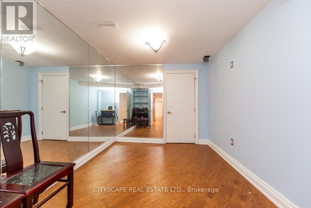 136 Manley Avenue, Whitchurch-Stouffville, Ontario  L4A 0C5 - Photo 46 - N12895018