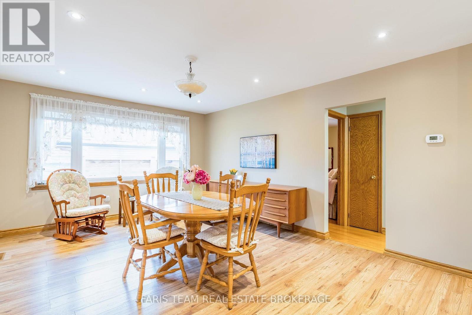 142 Oriole Drive, East Gwillimbury, Ontario  L9N 1G9 - Photo 14 - N12895022