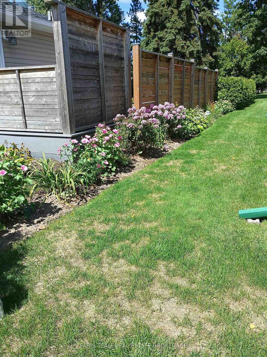 142 Oriole Drive, East Gwillimbury, Ontario  L9N 1G9 - Photo 49 - N12895022