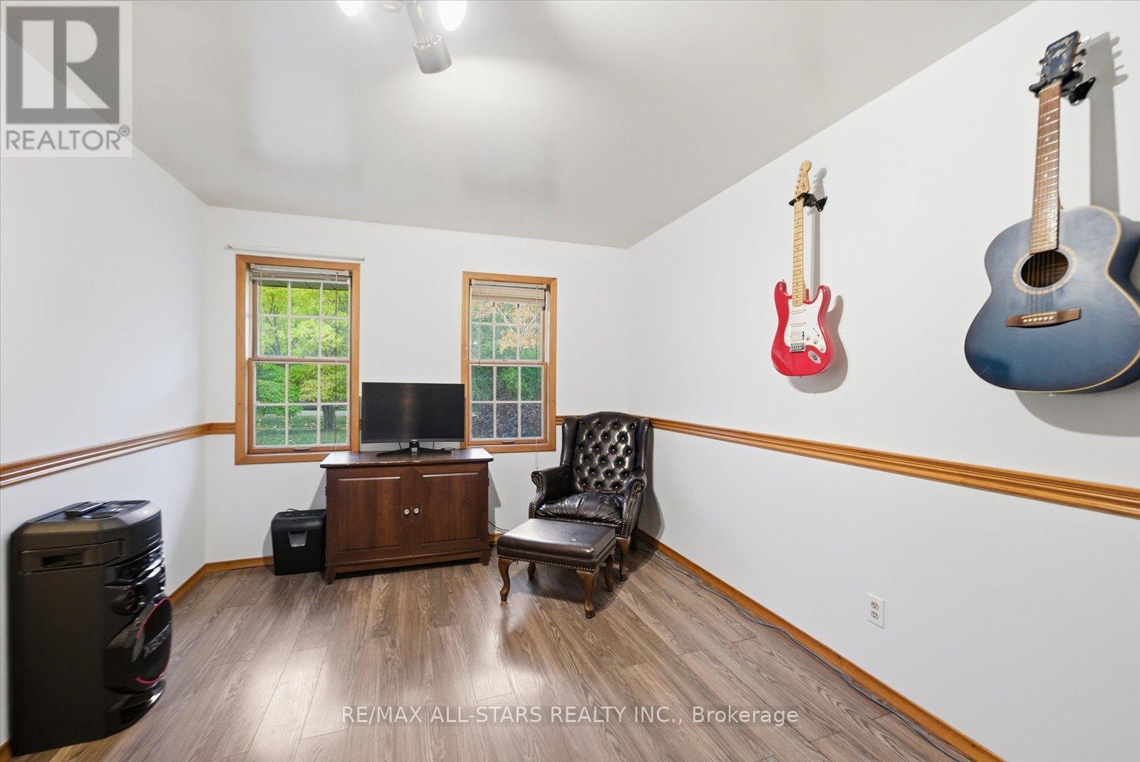 62 Evelyn Avenue, Georgina, Ontario  L4P 3C8 - Photo 13 - N12895072