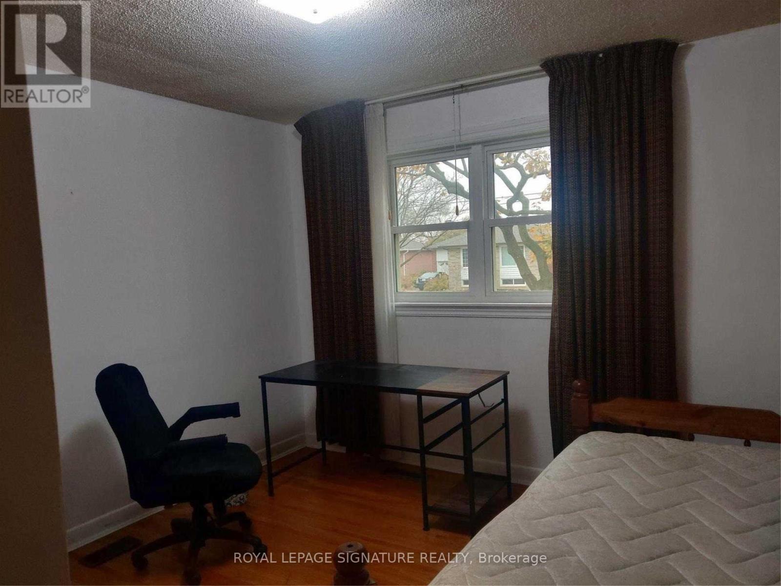 Upper - 28 Esther Lorrie Drive, Toronto (West Humber-Clairville), Ontario  M9W 4T8 - Photo 6 - W12834668