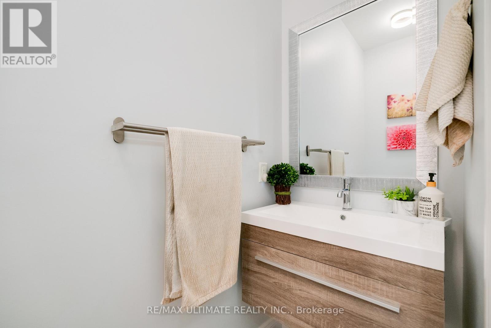 10 Torah Gate, Vaughan (Patterson), Ontario  L6A 0H3 - Photo 19 - N12895100