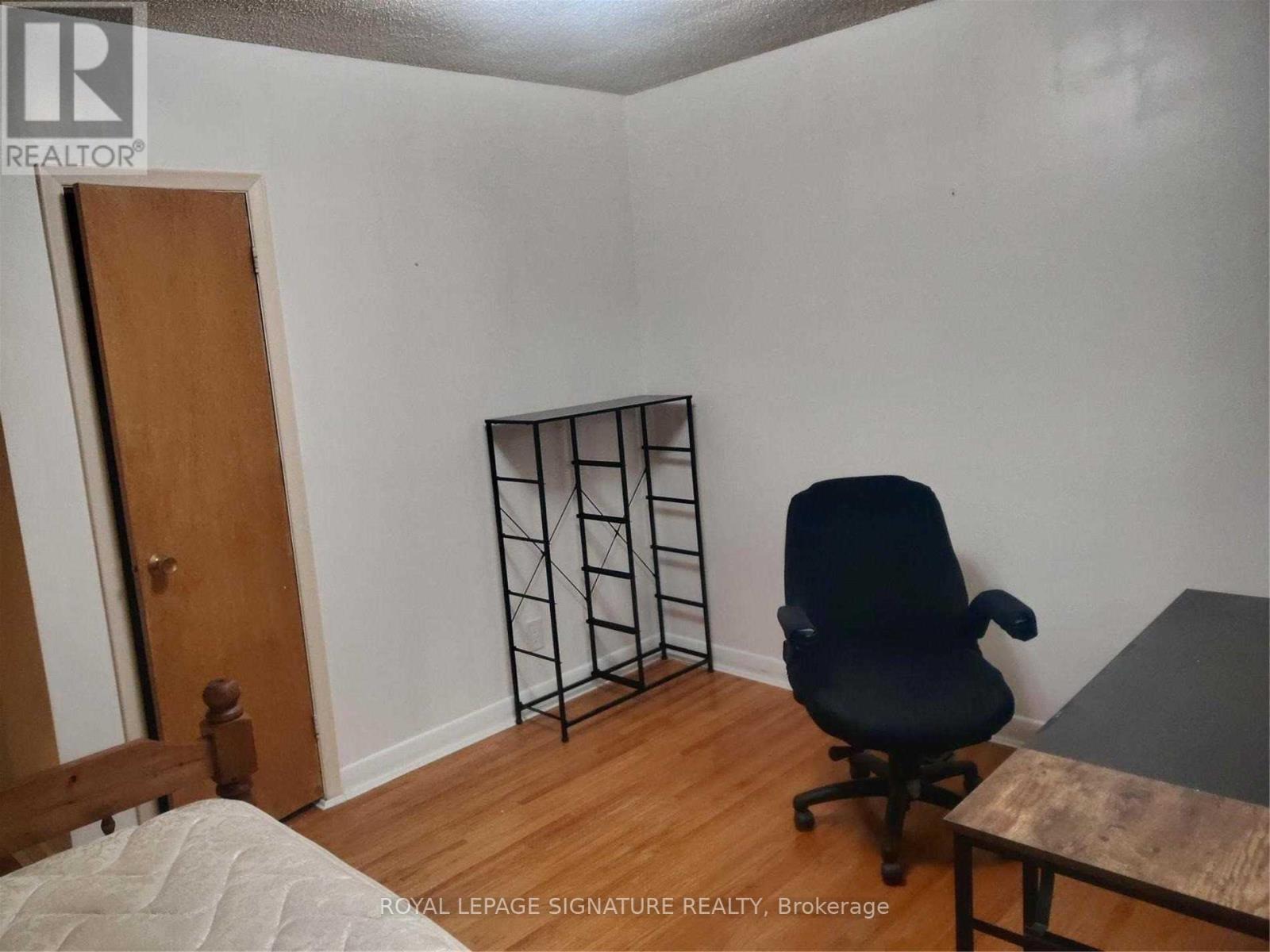 Upper - 28 Esther Lorrie Drive, Toronto (West Humber-Clairville), Ontario  M9W 4T8 - Photo 7 - W12834668