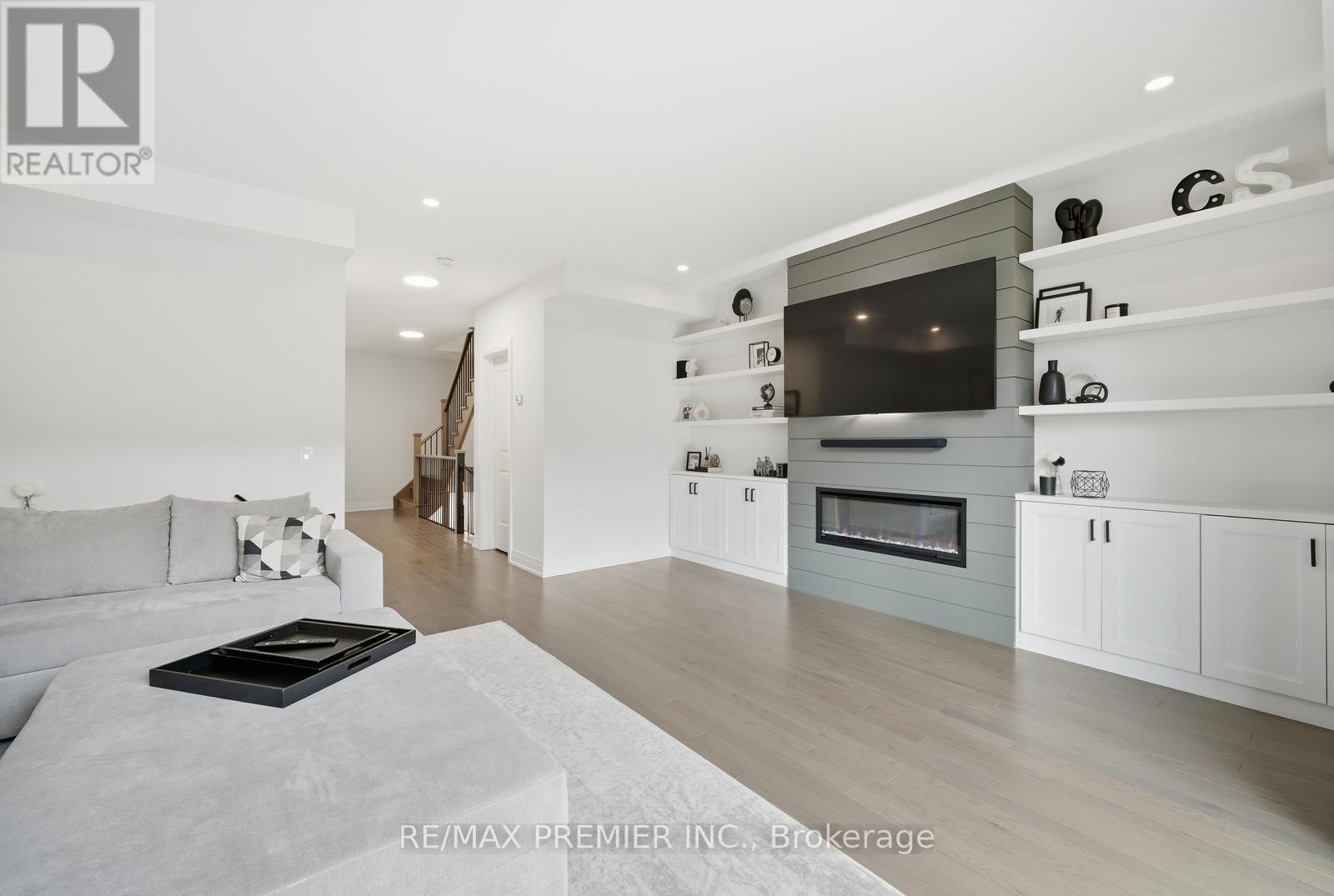 229 Vermont Avenue, Newmarket, Ontario  L3X 0M6 - Photo 17 - N12895102