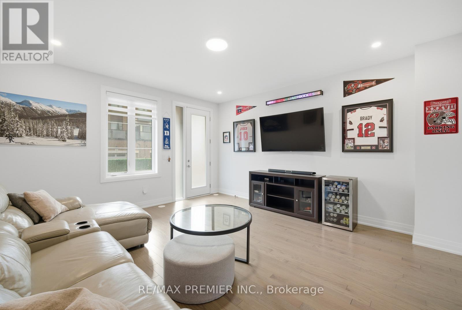 229 Vermont Avenue, Newmarket, Ontario  L3X 0M6 - Photo 34 - N12895102