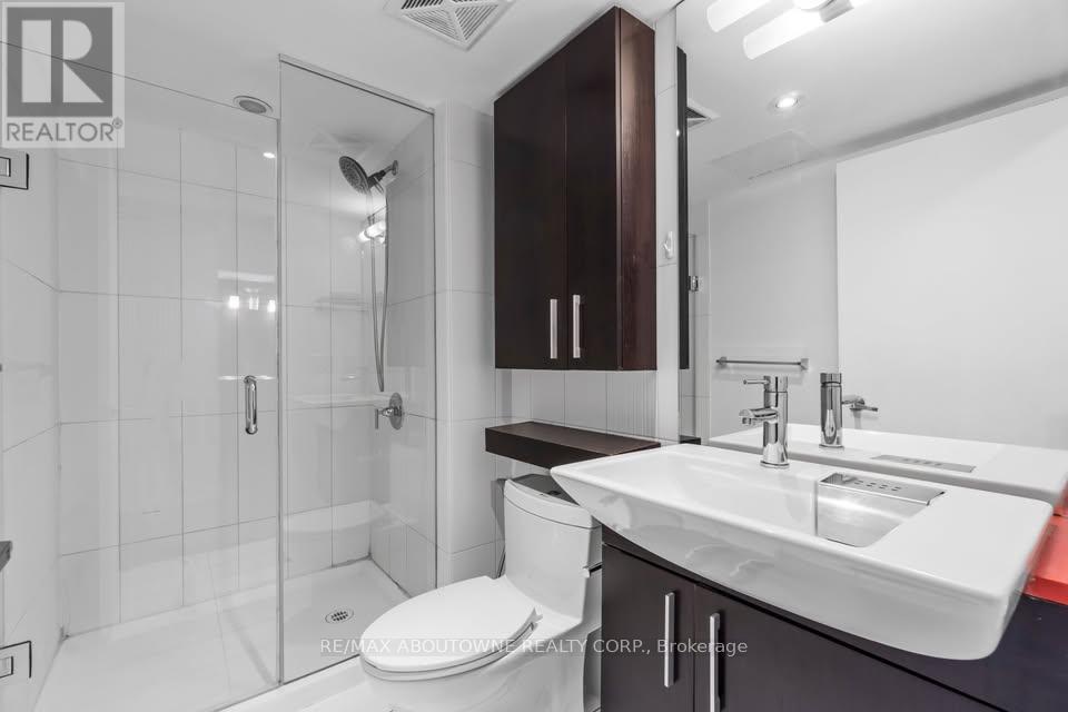 610 - 8 Telegram Mews, Toronto, Ontario  M5V 3Z5 - Photo 10 - C12839580