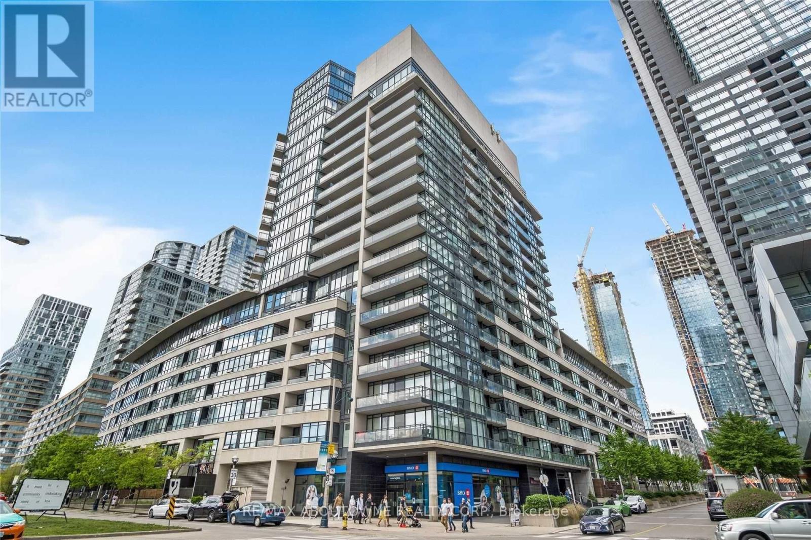 610 - 8 TELEGRAM MEWS, Toronto, Ontario