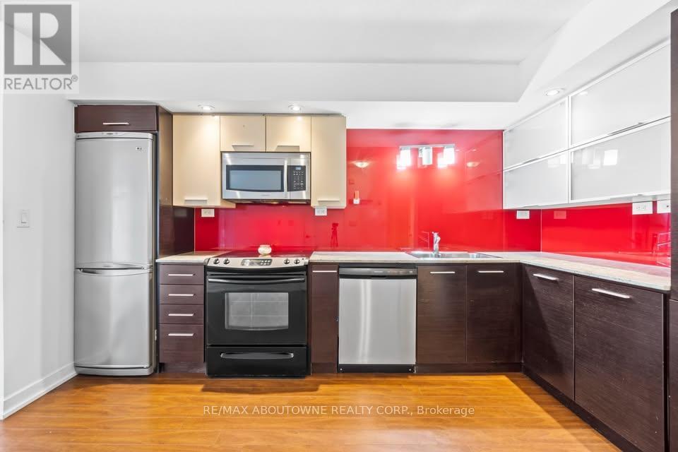 610 - 8 Telegram Mews, Toronto, Ontario  M5V 3Z5 - Photo 8 - C12839580