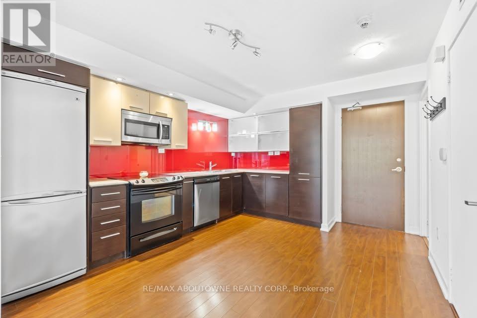 610 - 8 Telegram Mews, Toronto, Ontario  M5V 3Z5 - Photo 7 - C12839580