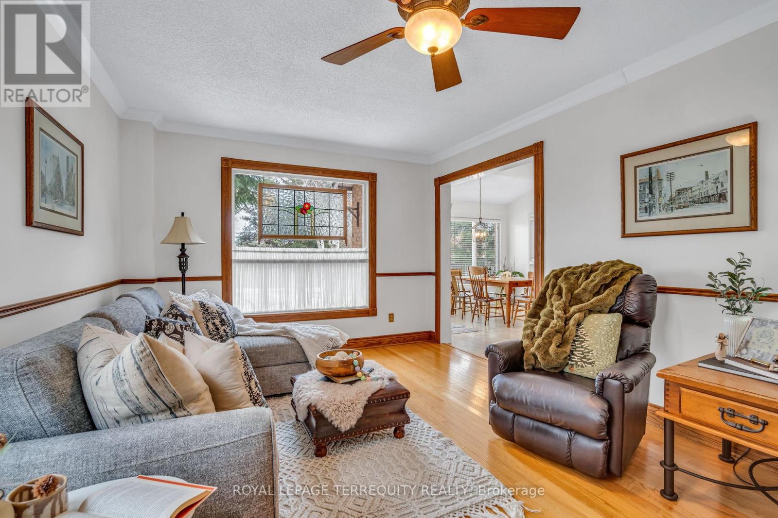 1319 Saddler Circle, Oakville, Ontario  L6M 2X6 - Photo 10 - W12880796