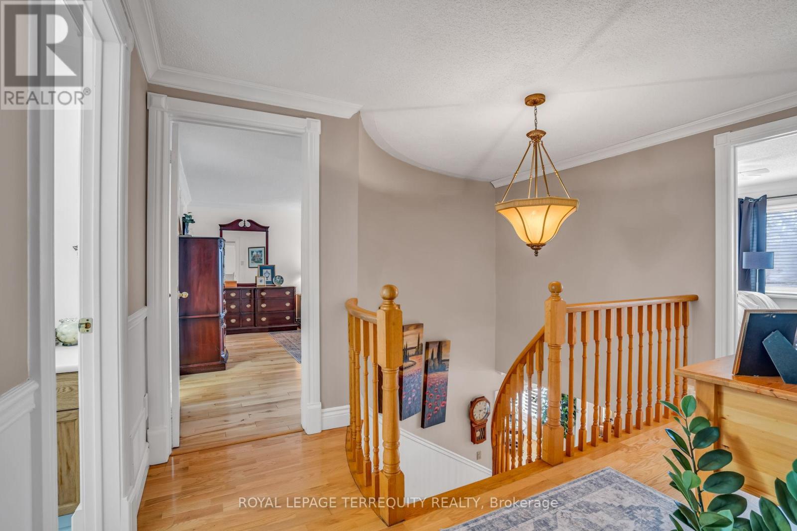 1319 Saddler Circle, Oakville, Ontario  L6M 2X6 - Photo 22 - W12880796