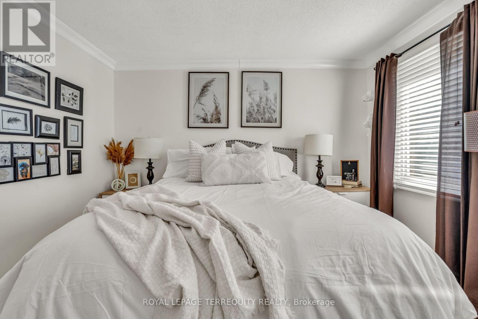 1319 Saddler Circle, Oakville, Ontario  L6M 2X6 - Photo 33 - W12880796