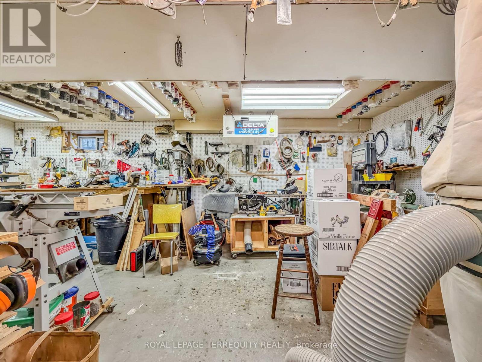 1319 Saddler Circle, Oakville, Ontario  L6M 2X6 - Photo 45 - W12880796