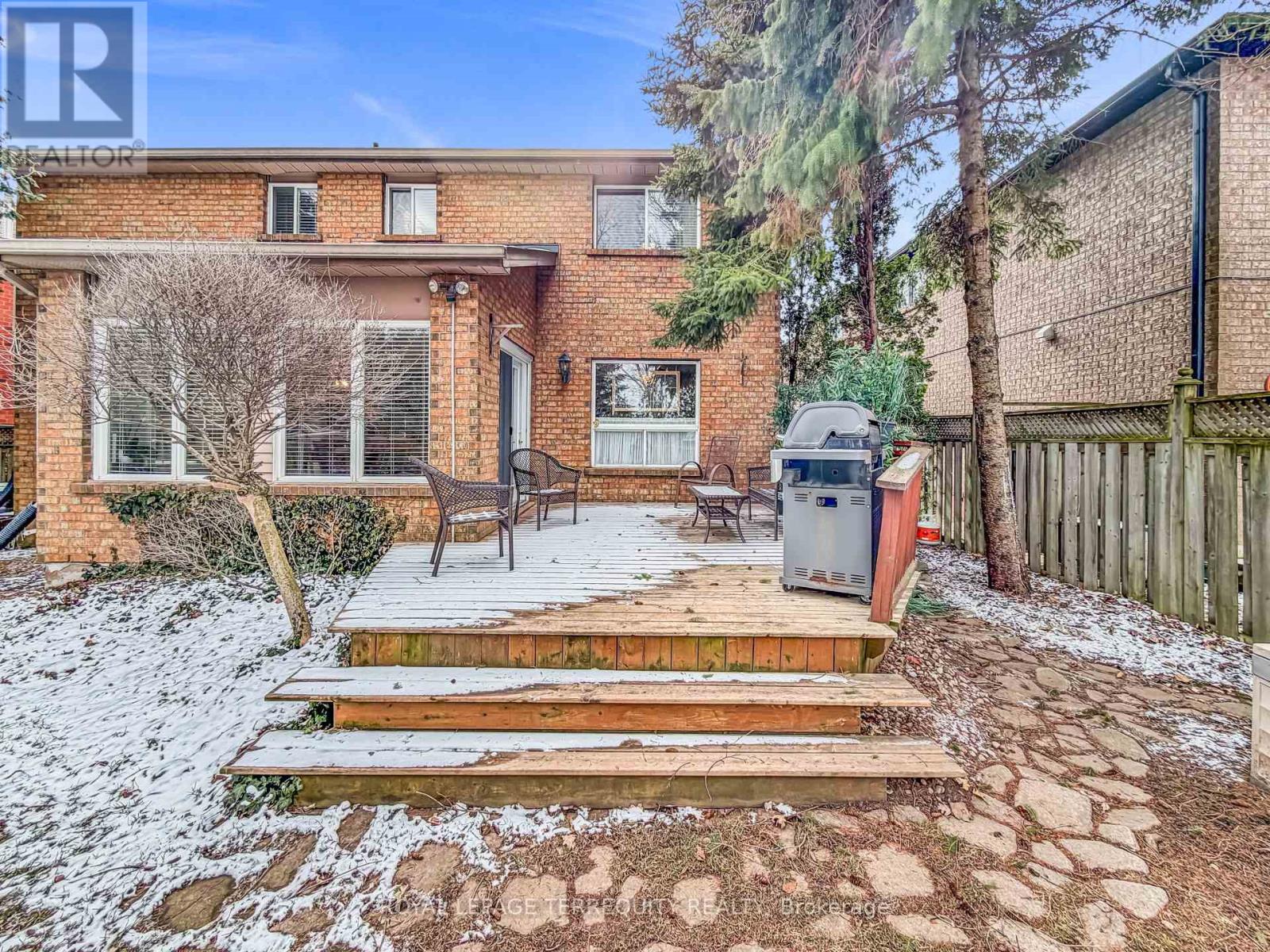 1319 Saddler Circle, Oakville, Ontario  L6M 2X6 - Photo 47 - W12880796