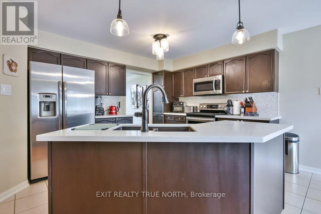 29 Old Hickory Lane, Wasaga Beach, Ontario  L9Z 3B1 - Photo 11 - S12895054