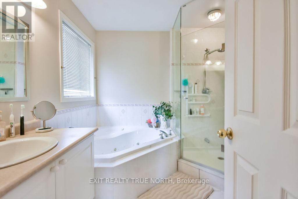 29 Old Hickory Lane, Wasaga Beach, Ontario  L9Z 3B1 - Photo 19 - S12895054