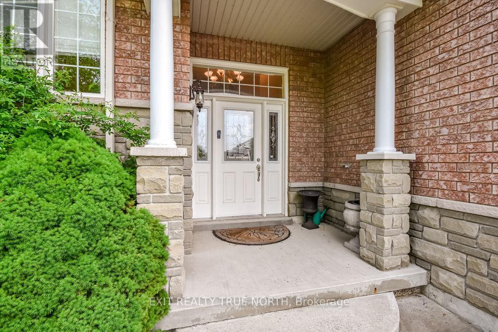 29 Old Hickory Lane, Wasaga Beach, Ontario  L9Z 3B1 - Photo 3 - S12895054