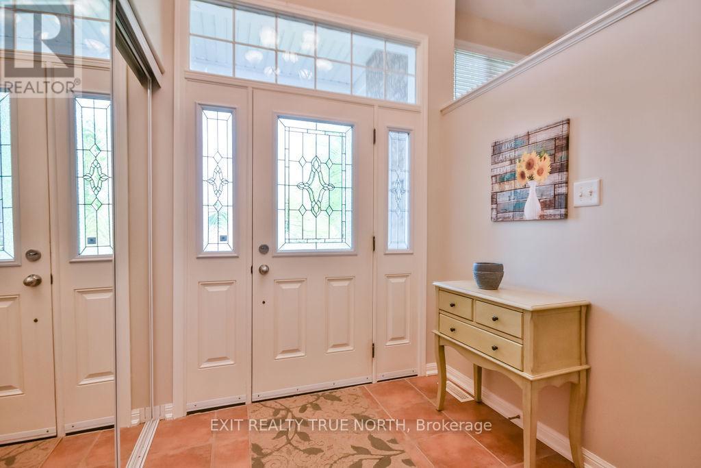 29 Old Hickory Lane, Wasaga Beach, Ontario  L9Z 3B1 - Photo 4 - S12895054