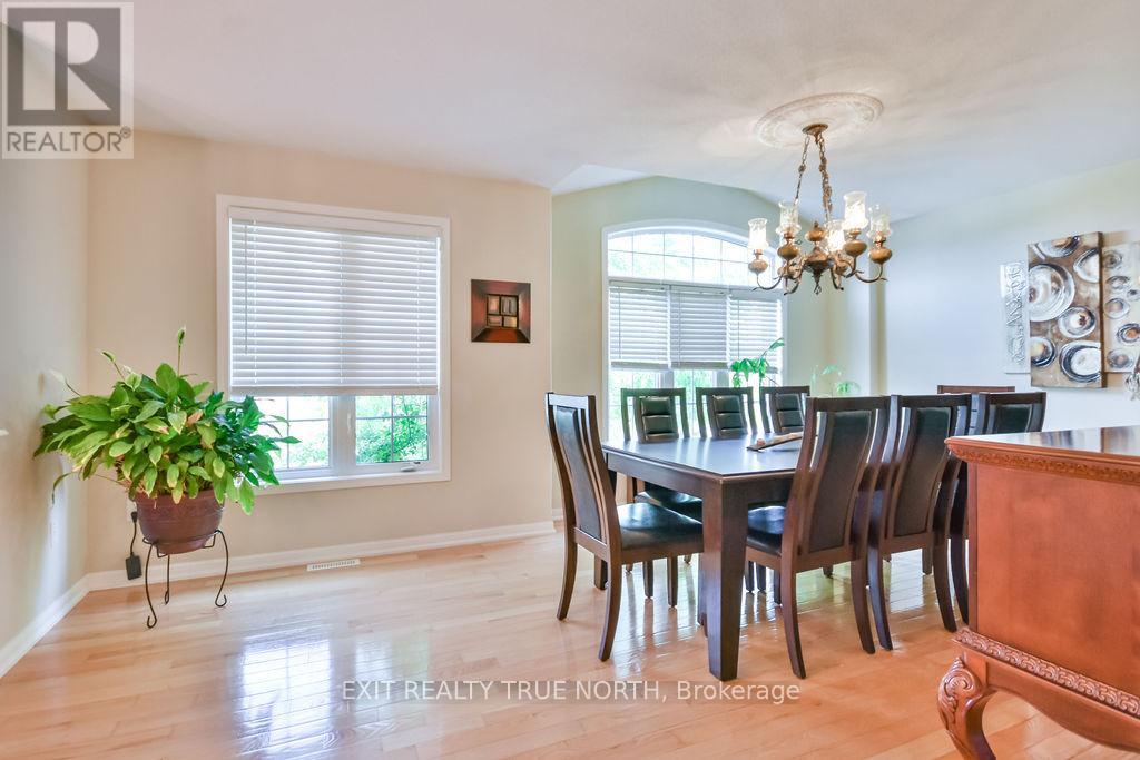 29 Old Hickory Lane, Wasaga Beach, Ontario  L9Z 3B1 - Photo 5 - S12895054