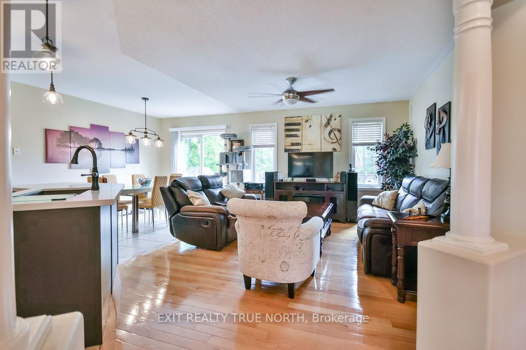 29 Old Hickory Lane, Wasaga Beach, Ontario  L9Z 3B1 - Photo 8 - S12895054