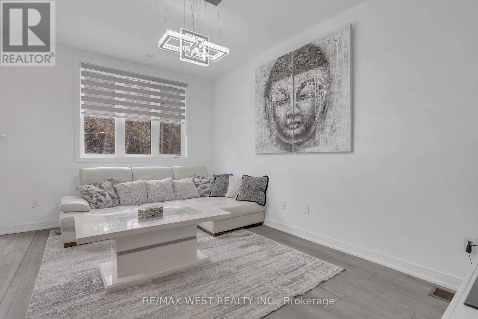 118 Blue Forest Crescent, Barrie, Ontario  L9J 0N7 - Photo 3 - S12895098