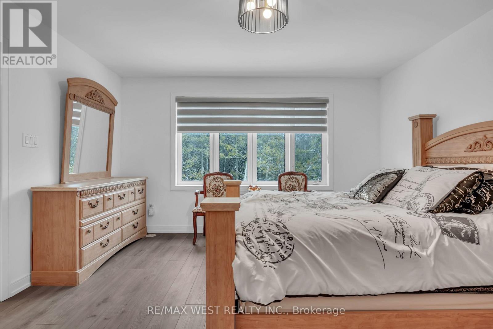 118 Blue Forest Crescent, Barrie, Ontario  L9J 0N7 - Photo 8 - S12895098