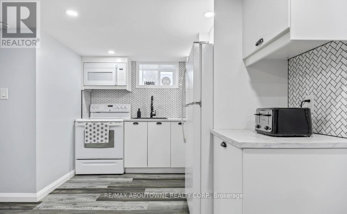 3 Mary Street E, St. Thomas, Ontario  N5R 2V7 - Photo 6 - X12882714