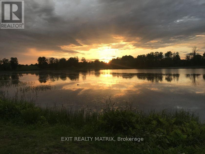 00 Bay Road, Alfred And Plantagenet, Ontario K0B 1A0 - Photo 17 - X12664266