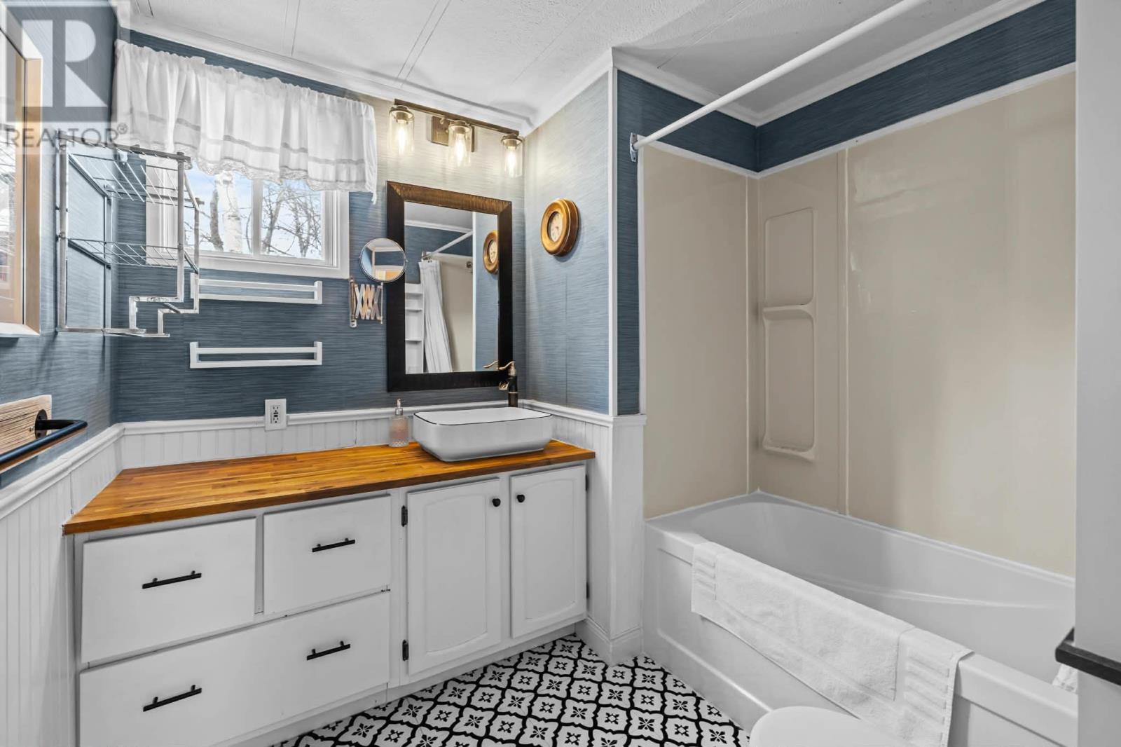 6 Grant Drive, Summerside, Prince Edward Island  C1N 4T5 - Photo 10 - 202604832