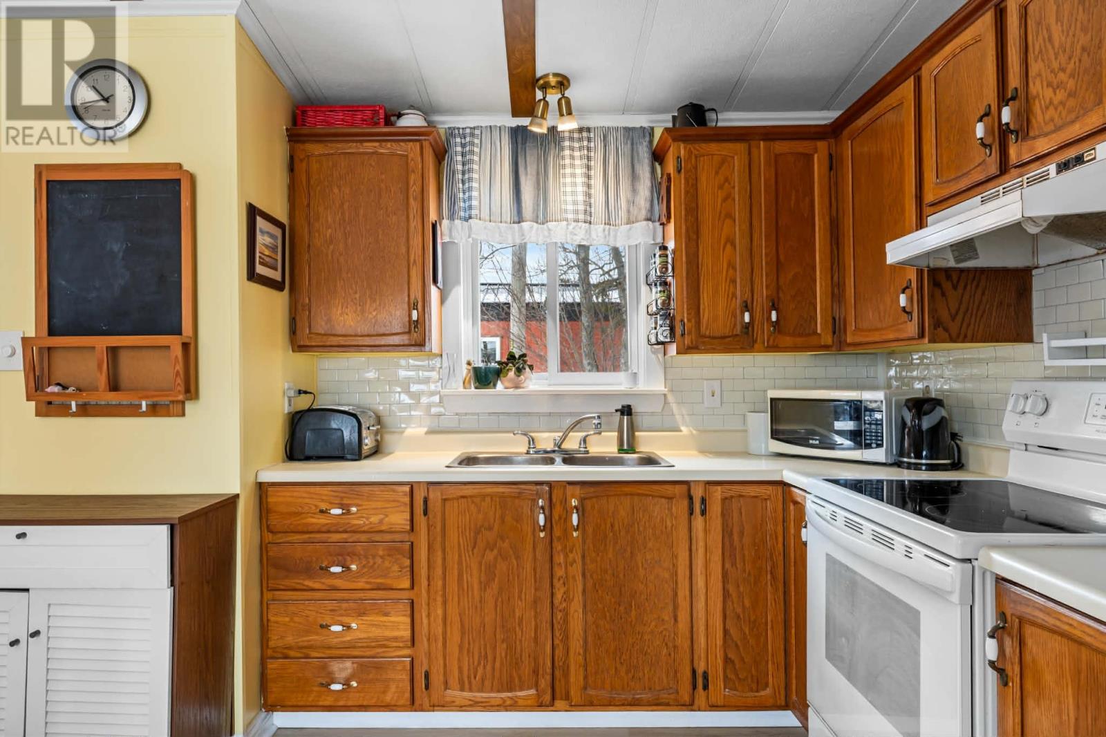 6 Grant Drive, Summerside, Prince Edward Island  C1N 4T5 - Photo 9 - 202604832