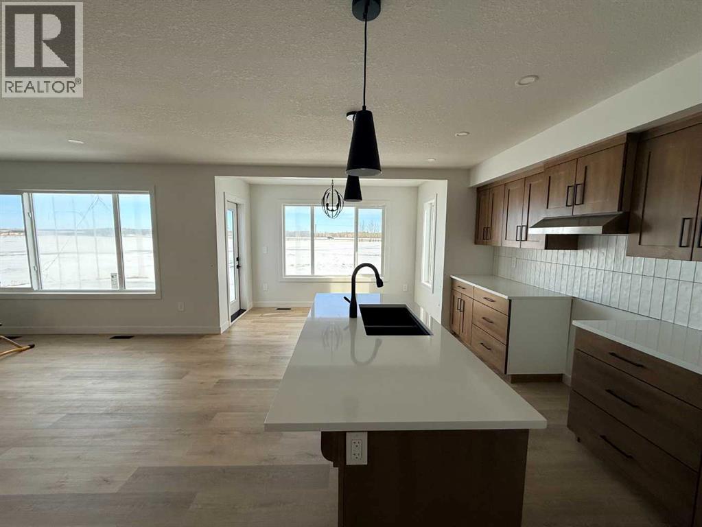 7121 85 Street, Grande Prairie, Alberta  T8X 0N8 - Photo 4 - A2278189