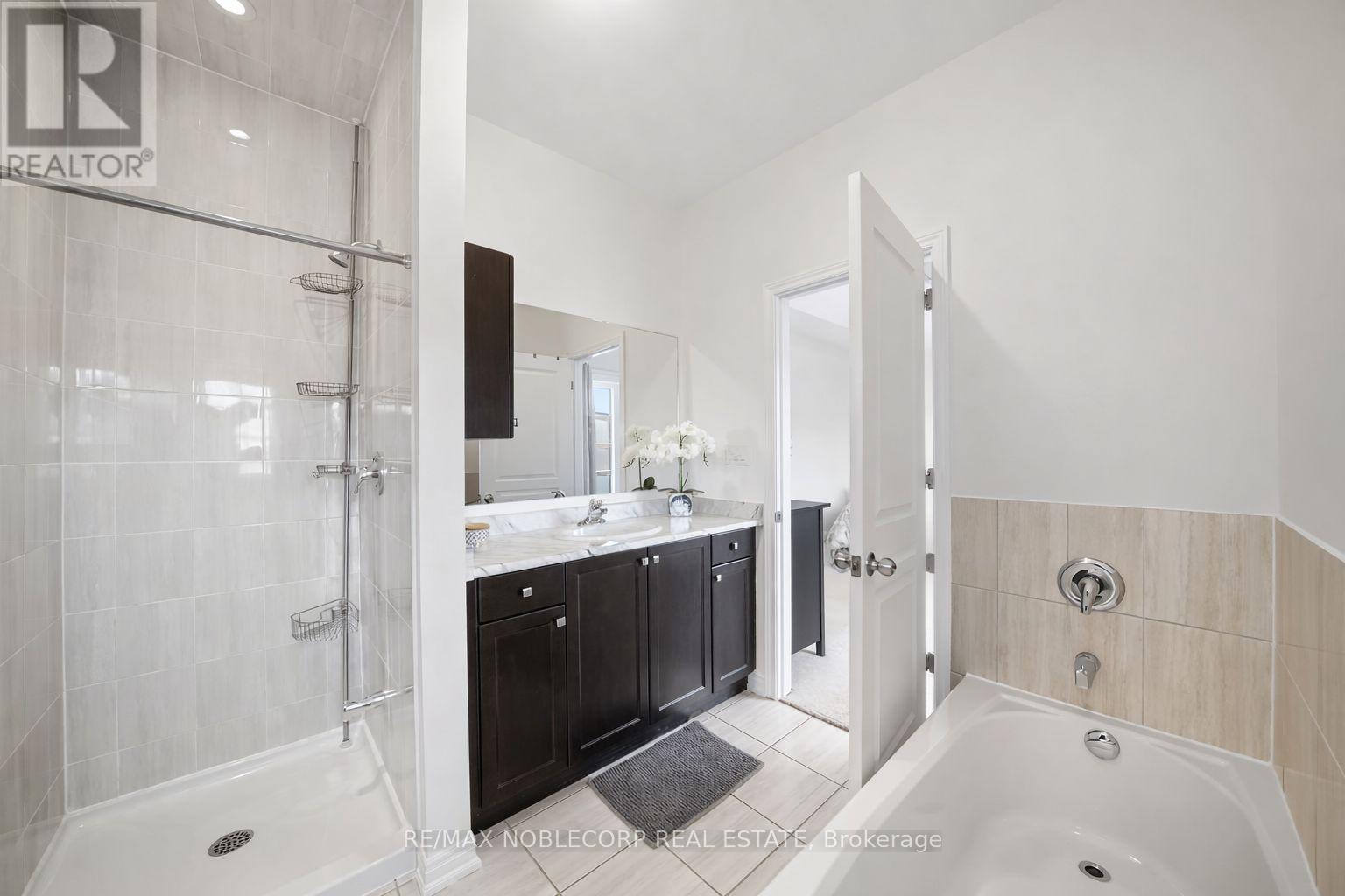 24 Primo Road, Brampton, Ontario  L7A 3Y1 - Photo 23 - W12895034