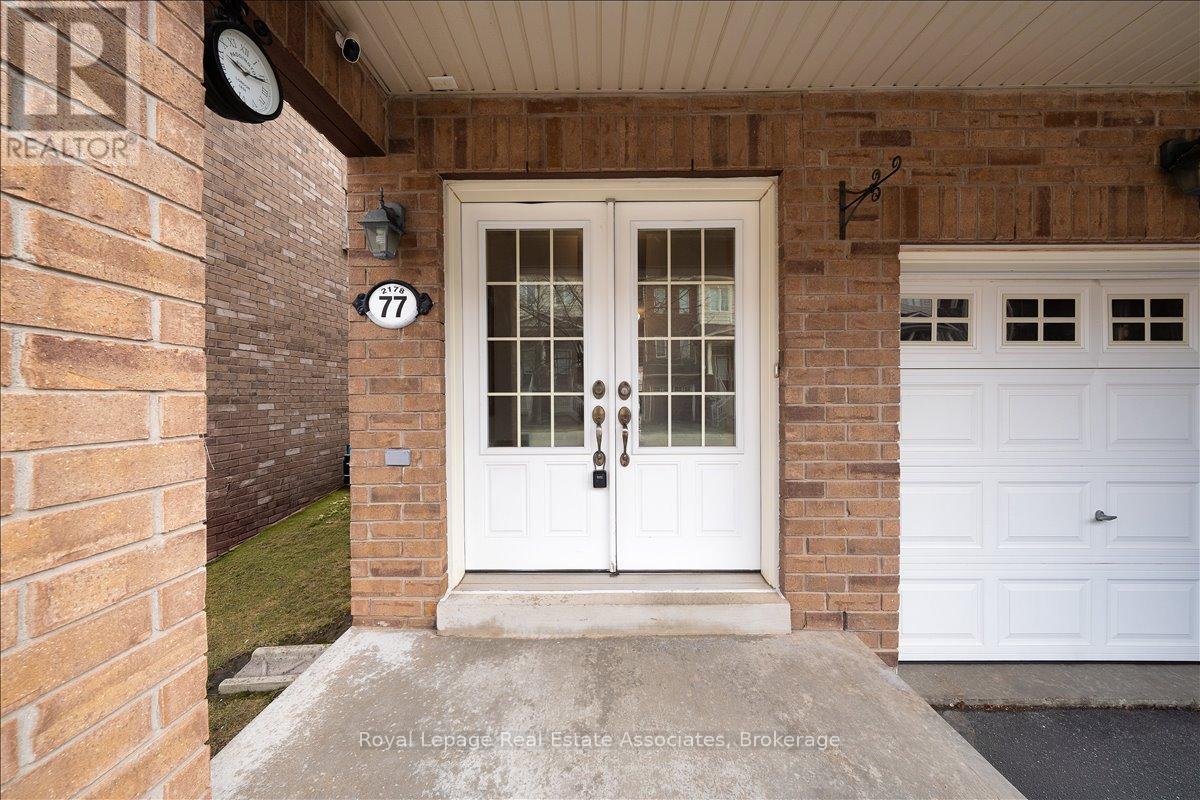 77 - 2178 Fiddlers Way, Oakville, Ontario  L6M 0L5 - Photo 2 - W12895084