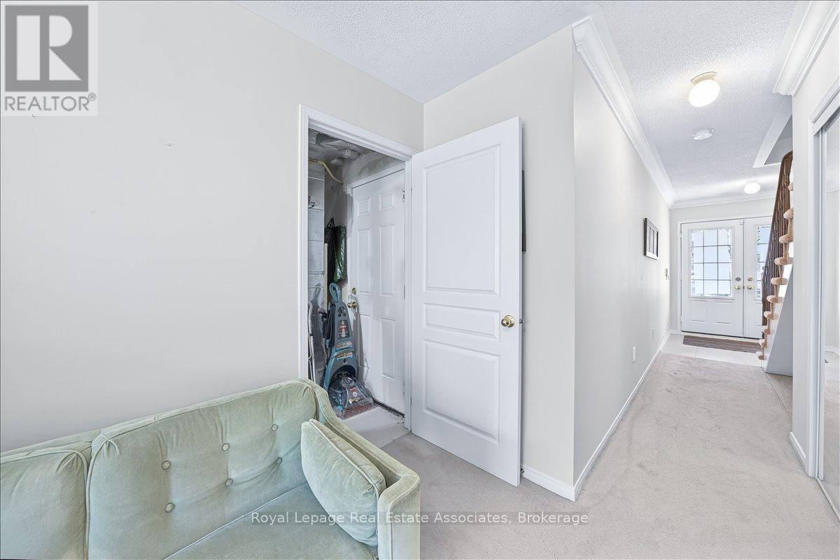 77 - 2178 Fiddlers Way, Oakville, Ontario  L6M 0L5 - Photo 7 - W12895084