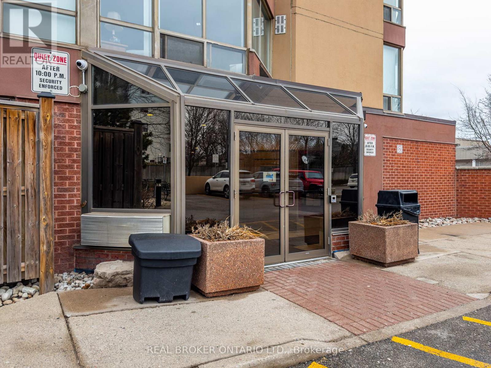 1103 - 25 Fairview Road W, Mississauga, Ontario  L5B 3Y8 - Photo 18 - W12895090
